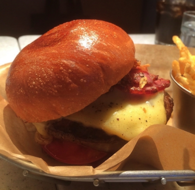 JSバーガーズのハンバーガー
