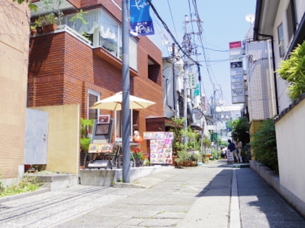 鎌倉ウラ小町通り