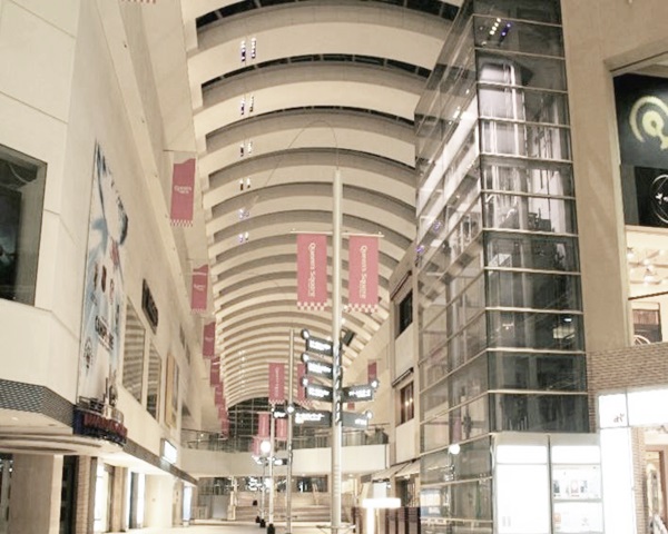 横浜クイーンズスクエア